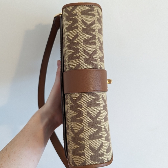 NWOT Michael Kors Greenwich Canvas Monogram Bag - Picture 8 of 17